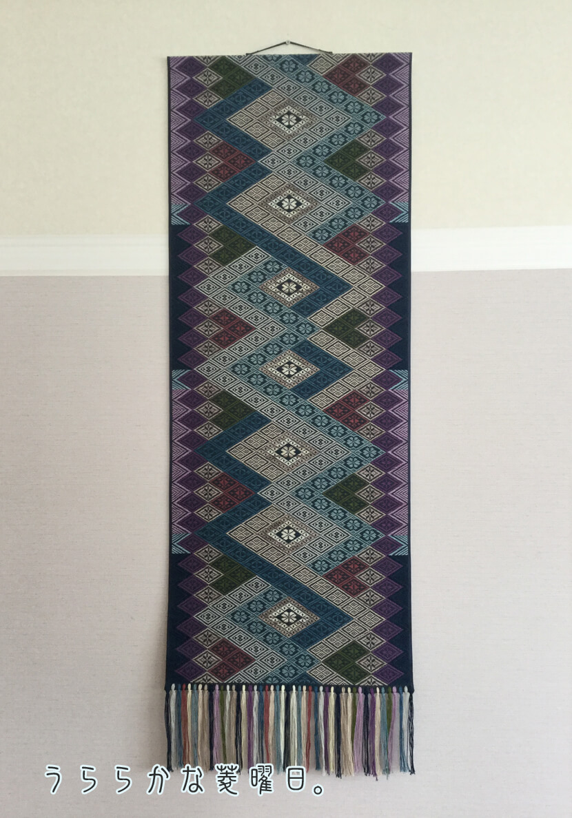 青森県刺し子南部菱刺しタペストリー【矢羽根、四つ菱、五つ菱図案  